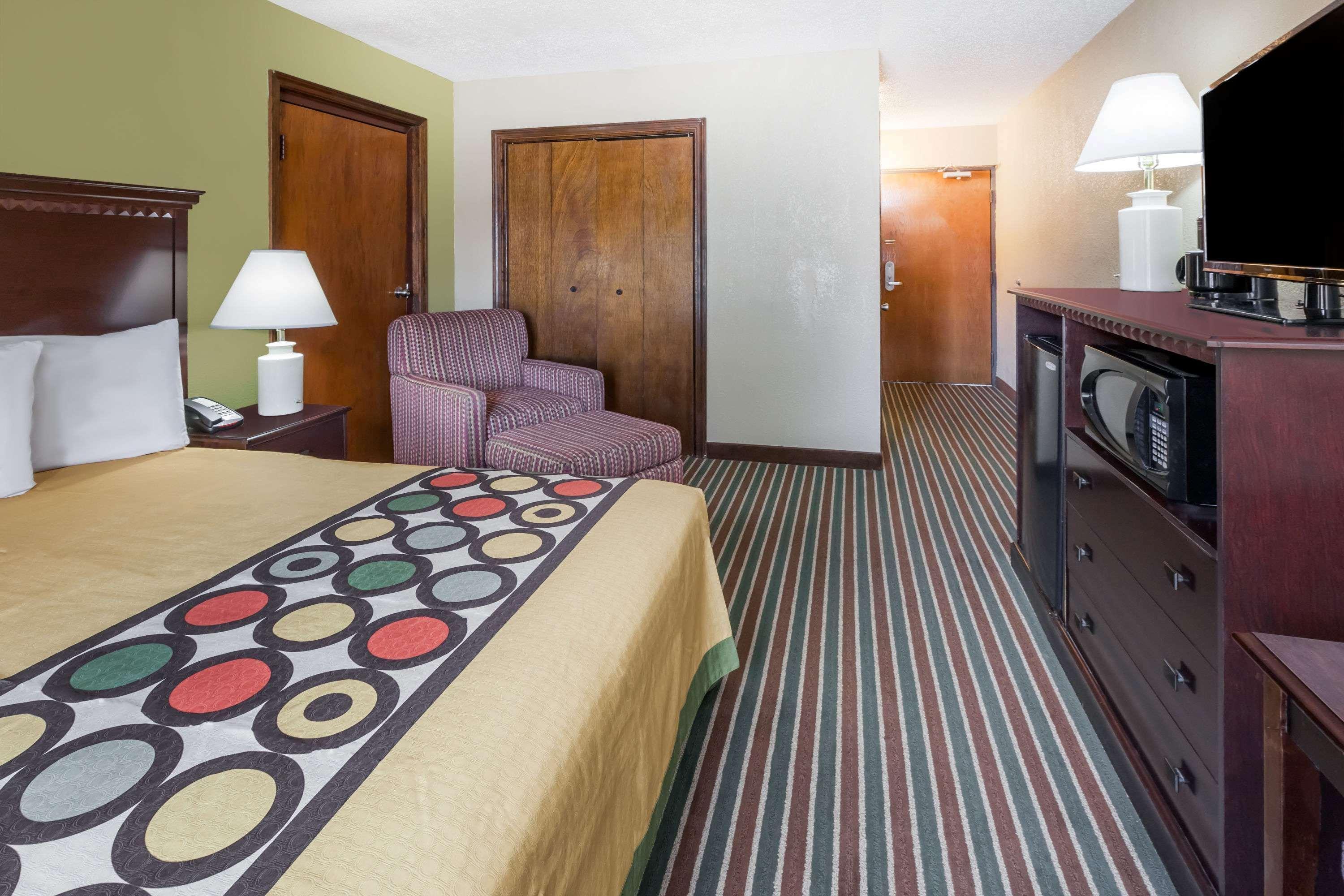 Super 8 By Wyndham Harrison Ar Motel Eksteriør billede