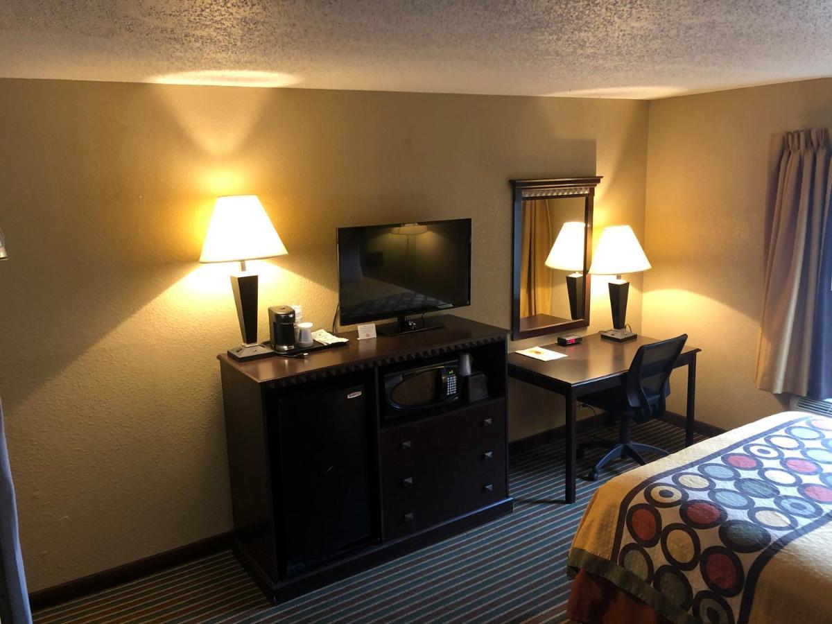 Super 8 By Wyndham Harrison Ar Motel Eksteriør billede