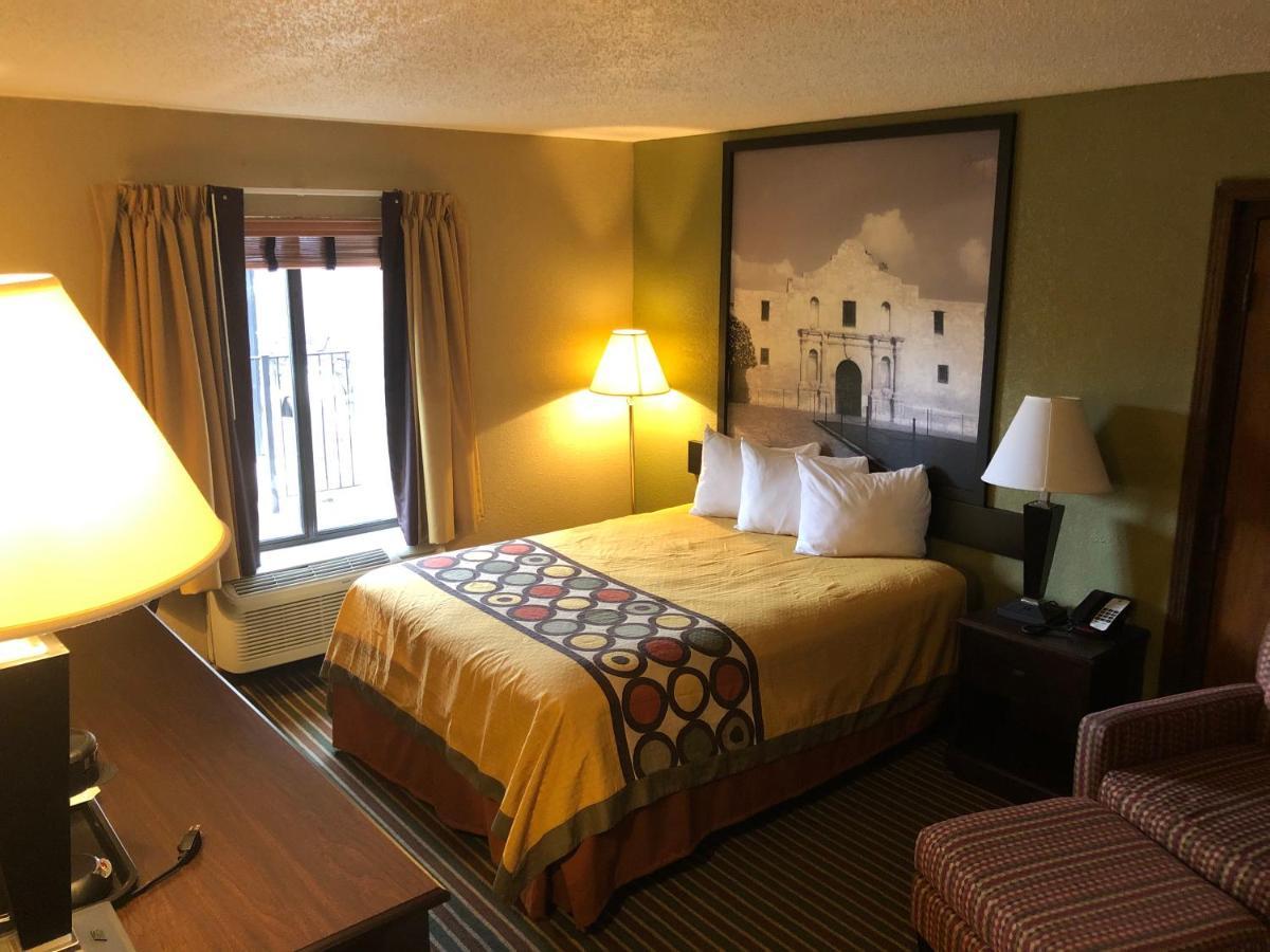 Super 8 By Wyndham Harrison Ar Motel Eksteriør billede
